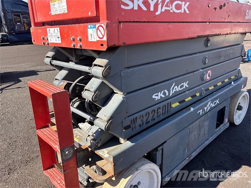 SkyJack SJ III 3226 Electric Scissor Lift Scheren-Arbeitsbühnen