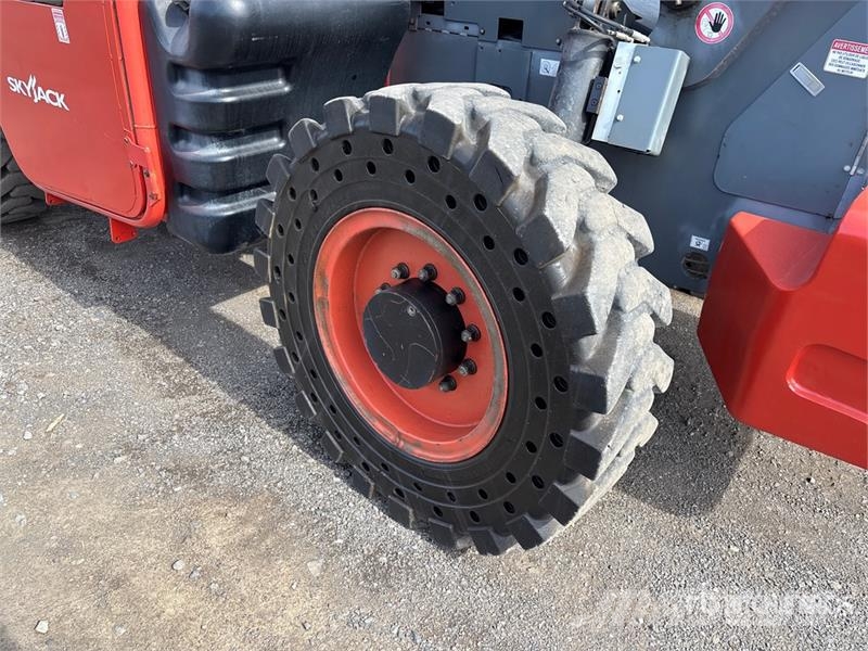 SkyJack SJ1056TH Telehandler Teleskopski viličari