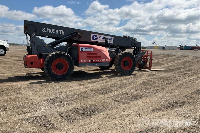 SkyJack SJ1056TH Telehandler Teleskopiskie manipulatori