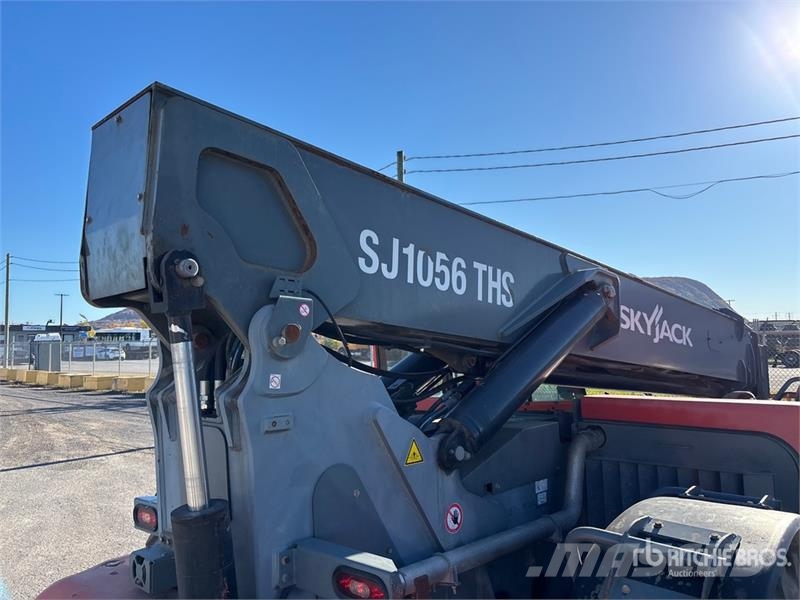 SkyJack SJ1056THS Telehandler Телескопические погрузчики