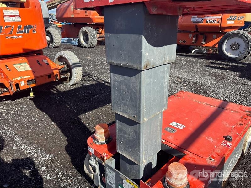 SkyJack SJ12 Vertical Mast Lift Vertikalna dvigala