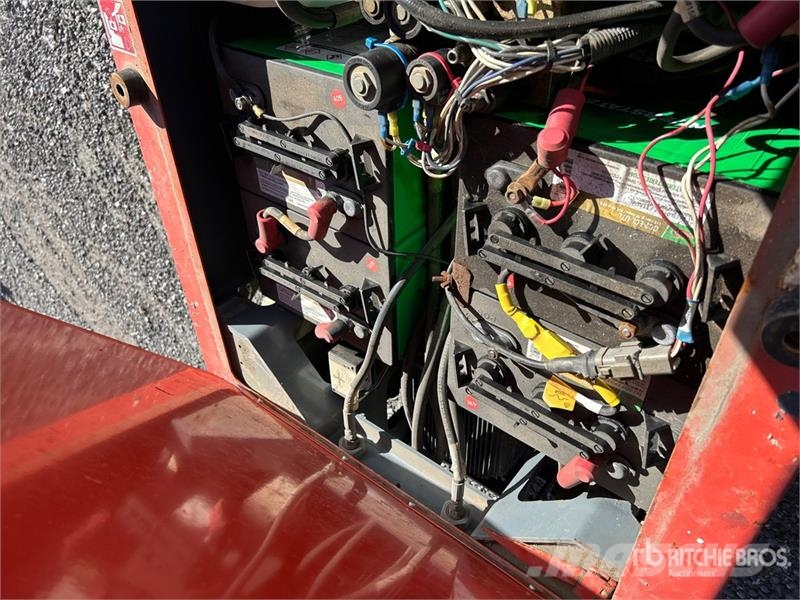 SkyJack SJ12 Vertical Mast Lift Vertikalne radne podizne platforme