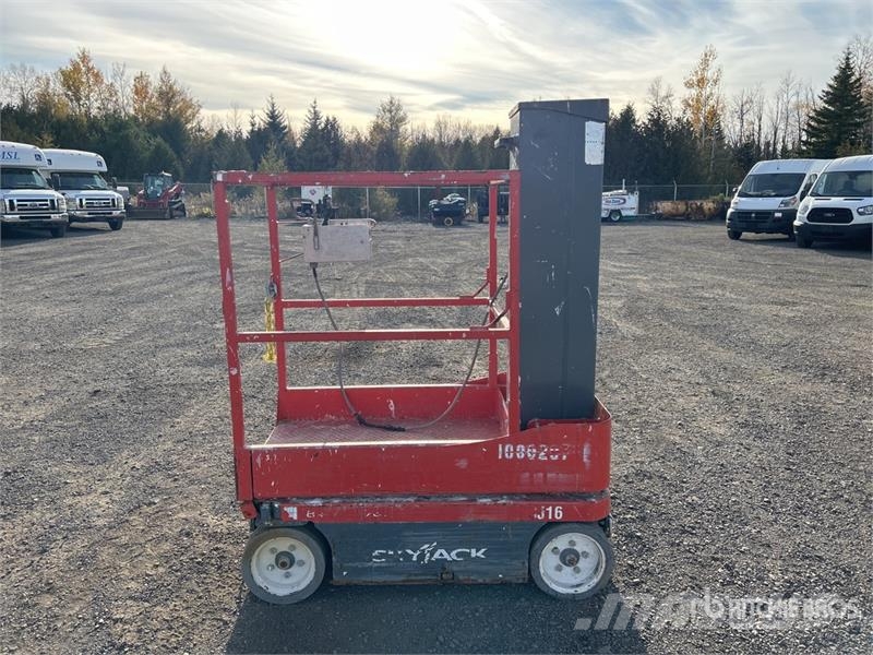 SkyJack SJ16 رافعات السارية الرأسية