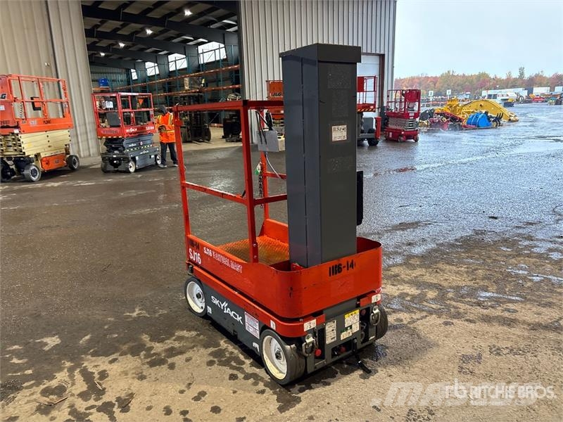 SkyJack SJ16 رافعات السارية الرأسية