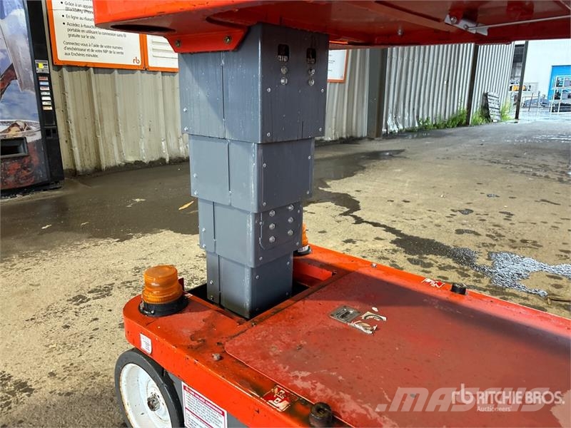 SkyJack SJ16 رافعات السارية الرأسية