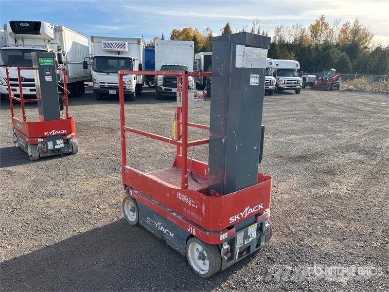 SkyJack SJ16 رافعات السارية الرأسية