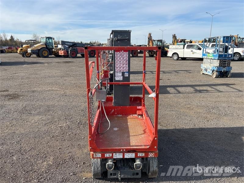 SkyJack SJ16 رافعات السارية الرأسية