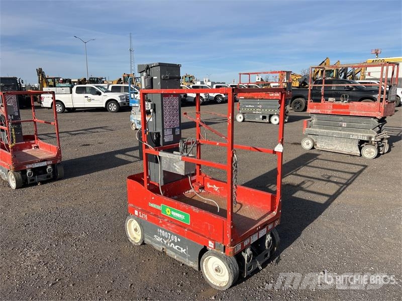 SkyJack SJ16 رافعات السارية الرأسية