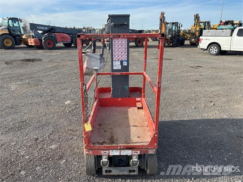 SkyJack SJ16 رافعات السارية الرأسية
