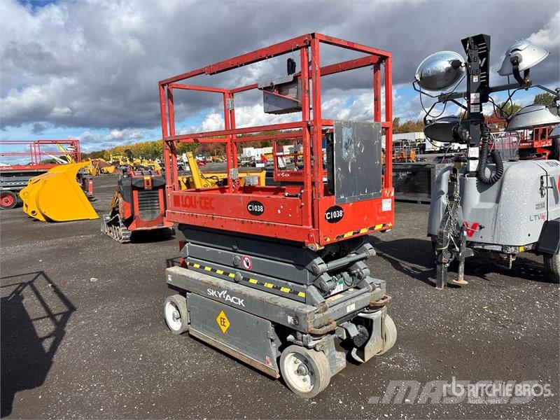 SkyJack SJ3219 Electric Scissor Lift رافعات مقصية الشكل