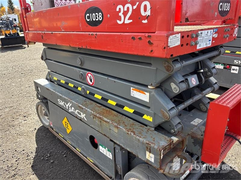 SkyJack SJ3219 Electric Scissor Lift Scheren-Arbeitsbühnen