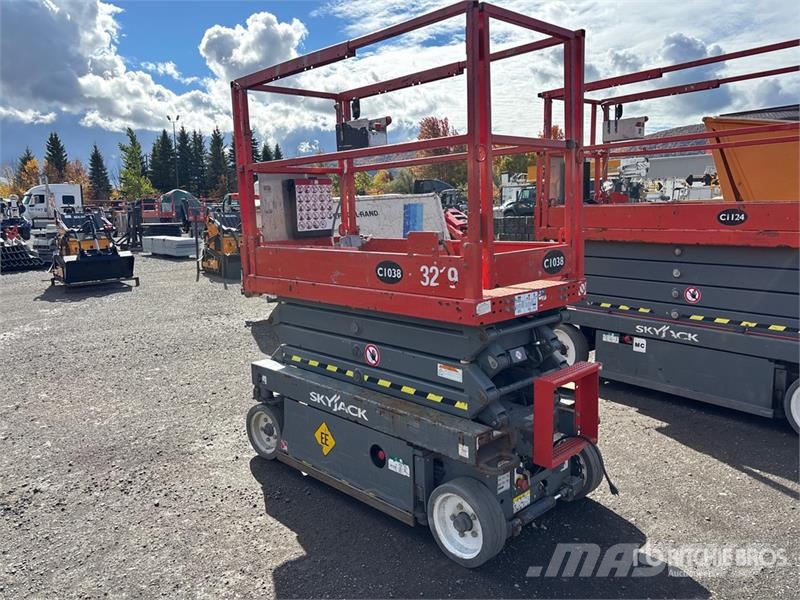 SkyJack SJ3219 Electric Scissor Lift Scheren-Arbeitsbühnen