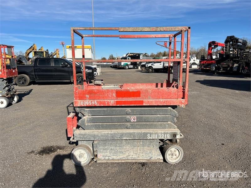 SkyJack SJ3219 Electric Scissor Lift رافعات مقصية الشكل