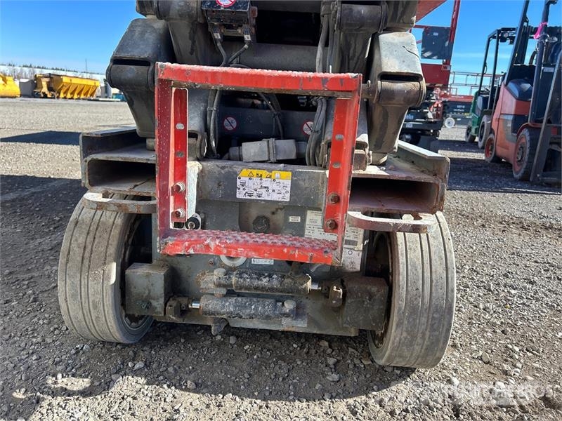 SkyJack SJ3220 Šķerveida pacēlāji