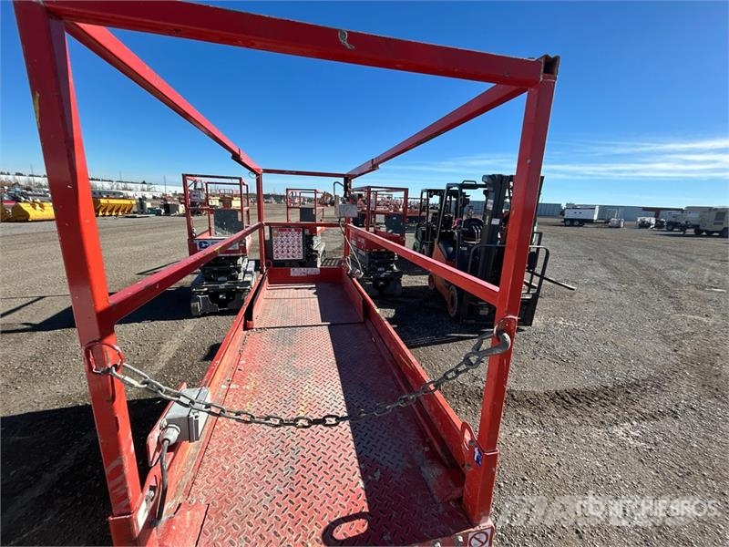 SkyJack SJ3220 Šķerveida pacēlāji