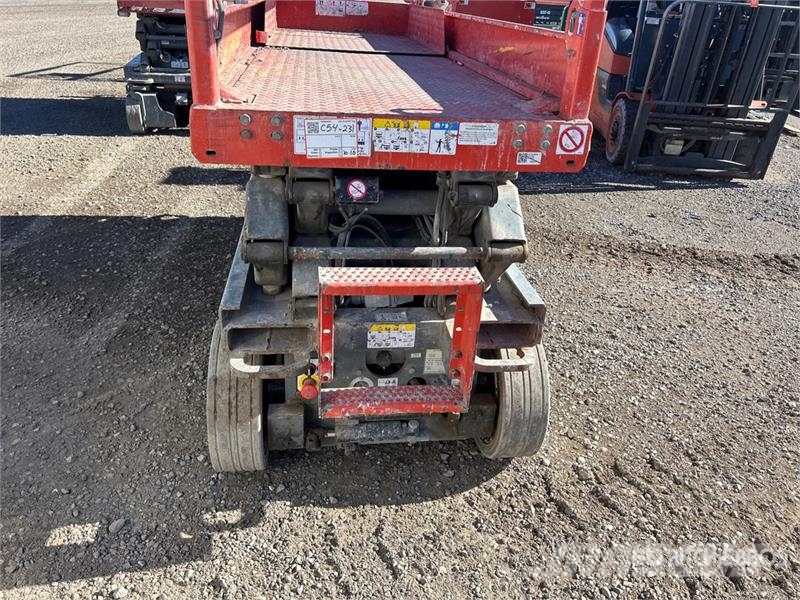 SkyJack SJ3220 Šķerveida pacēlāji