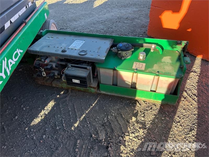 SkyJack SJ3226 Electric Scissor Lift Šķerveida pacēlāji