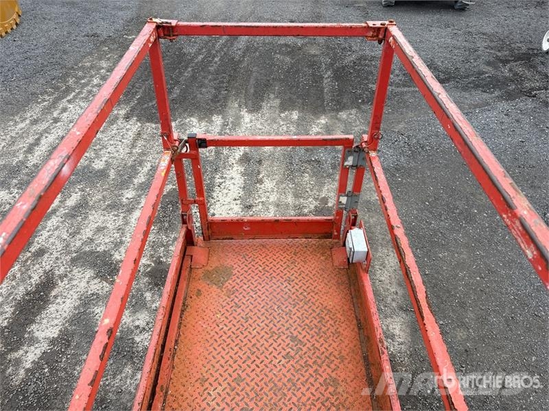 SkyJack SJ3226 Electric Scissor Lift Šķerveida pacēlāji