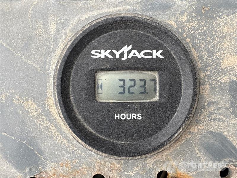 SkyJack SJ3226 Electric Scissor Lift Scissor lifts