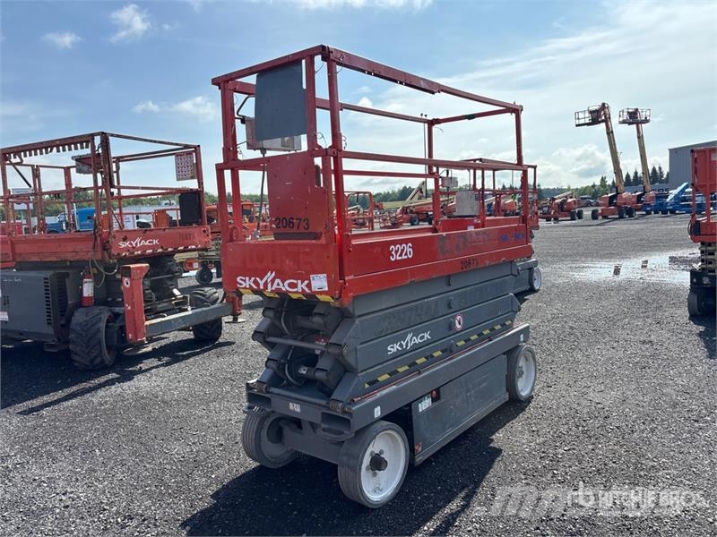 SkyJack SJ3226 Electric Scissor Lift Scissor lifts