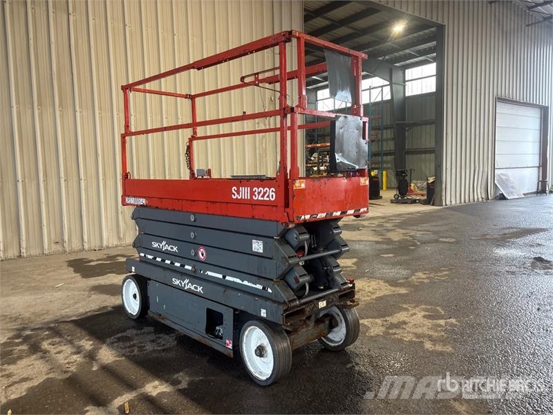 SkyJack SJ3226 Electric Scissor Lift Ножничные подъемники