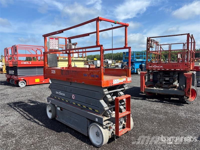 SkyJack SJ3226 Electric Scissor Lift Scissor lifts