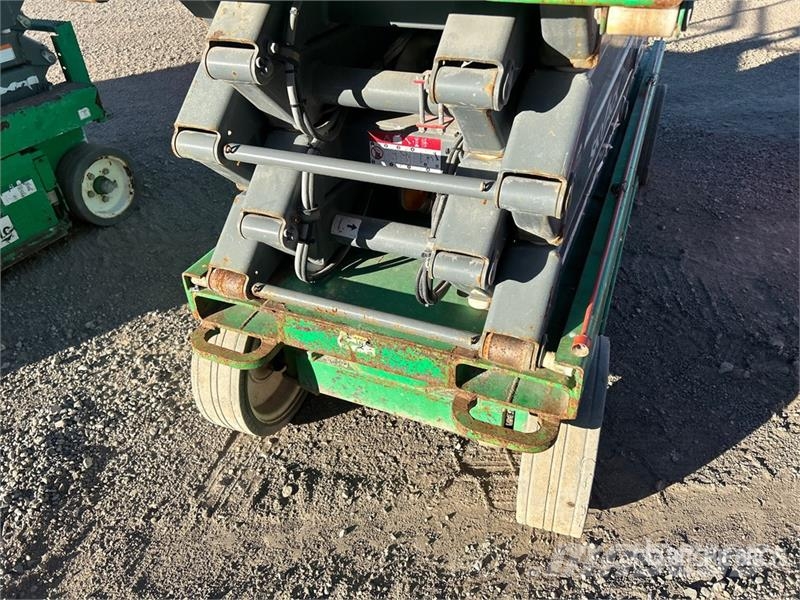 SkyJack SJ3226 Electric Scissor Lift Šķerveida pacēlāji