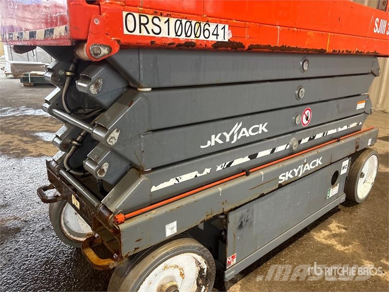 SkyJack SJ3226 Electric Scissor Lift Ножничные подъемники