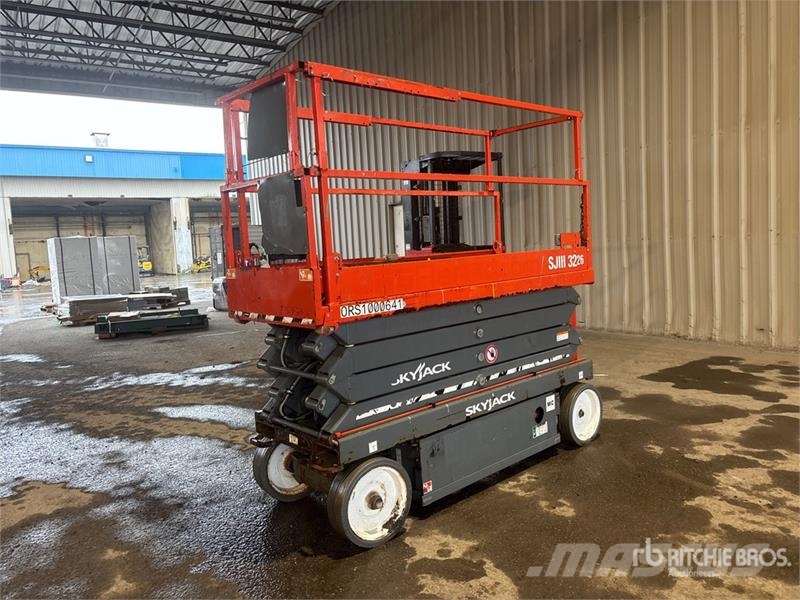SkyJack SJ3226 Electric Scissor Lift Ножничные подъемники