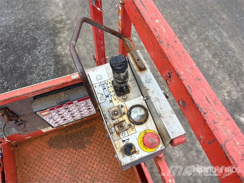 SkyJack SJ3226 Electric Scissor Lift Šķerveida pacēlāji