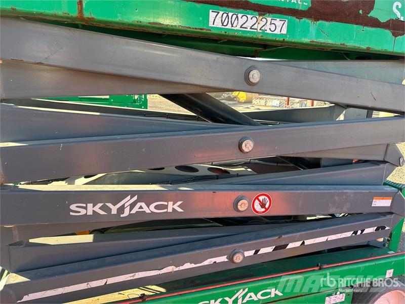 SkyJack SJ3226 Electric Scissor Lift Šķerveida pacēlāji