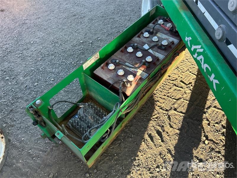 SkyJack SJ3226 Electric Scissor Lift Šķerveida pacēlāji