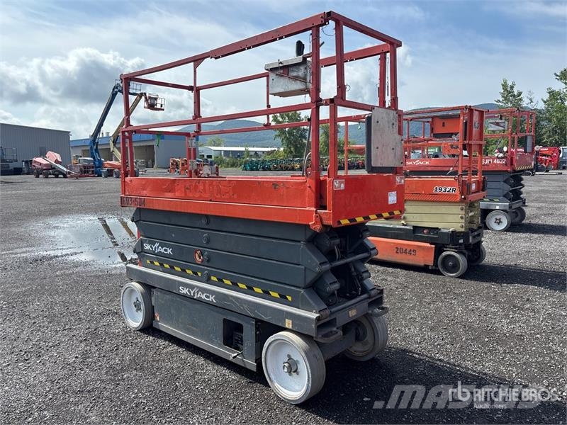 SkyJack SJ3226 Electric Scissor Lift Scissor lifts