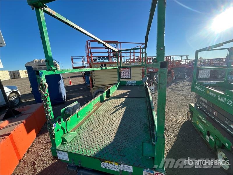 SkyJack SJ3226 Electric Scissor Lift Šķerveida pacēlāji
