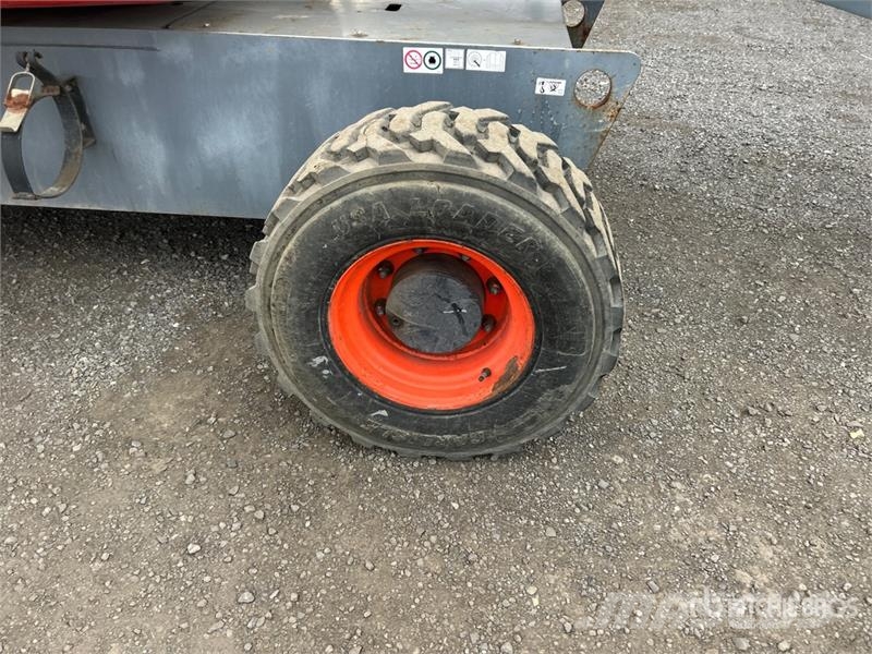 SkyJack SJ45T 4WD Dual Fuel Telescopic Boom Lift Teleskopiskie pacēlāji