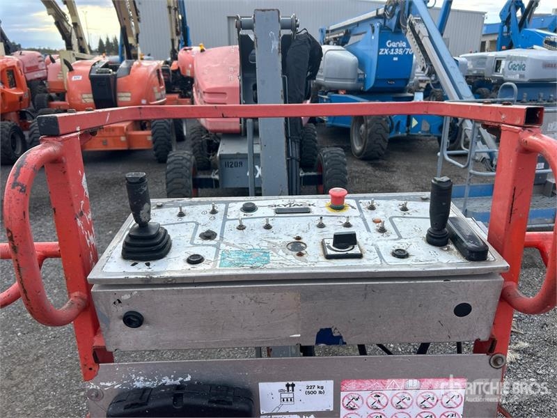 SkyJack SJ45T 4WD Dual Fuel Telescopic Boom Lift Teleskopiskie pacēlāji