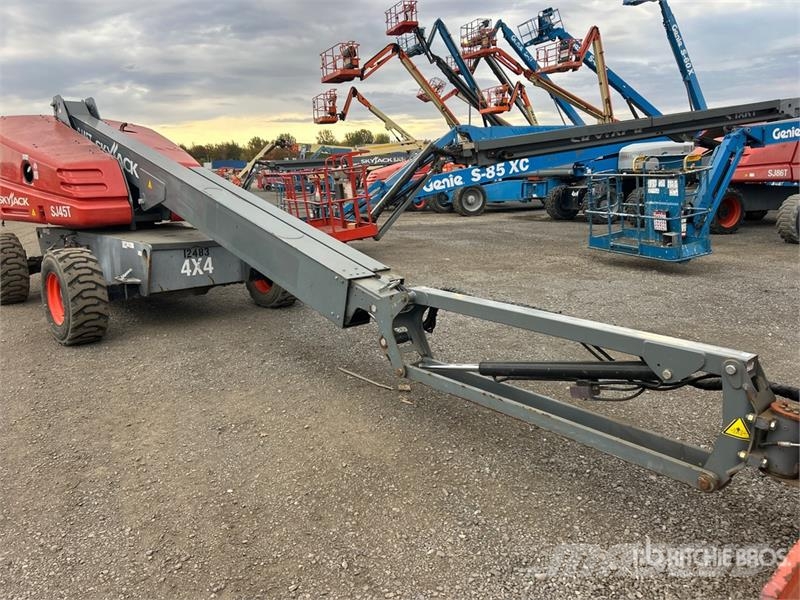 SkyJack SJ45T 4WD Dual Fuel Telescopic Boom Lift Teleskopiskie pacēlāji