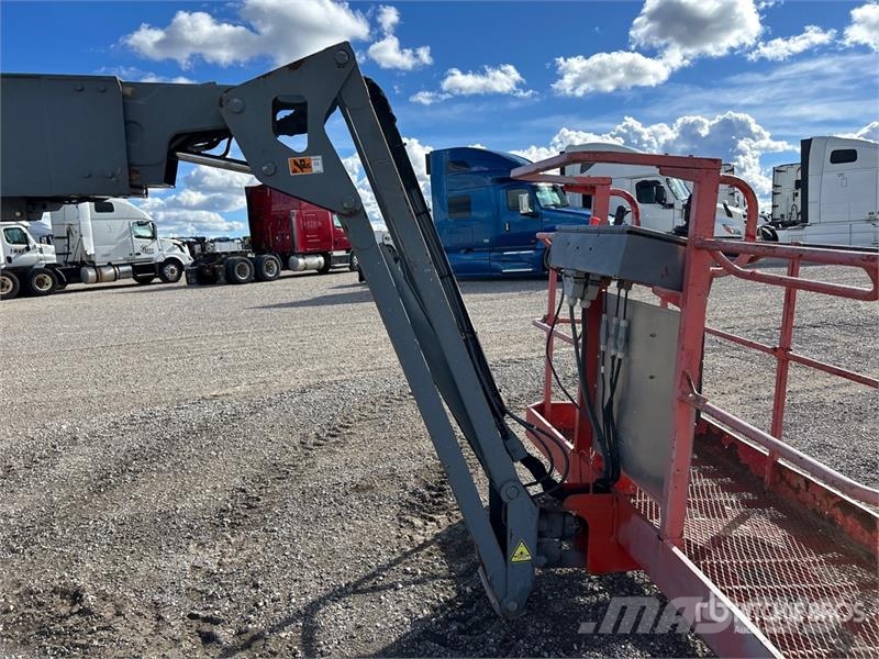 SkyJack SJ45T Telescopic Boom Lift رافعات سلة تلسكوبية