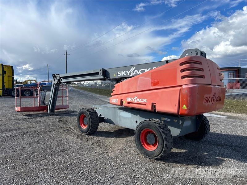 SkyJack SJ45T Telescopic Boom Lift رافعات سلة تلسكوبية