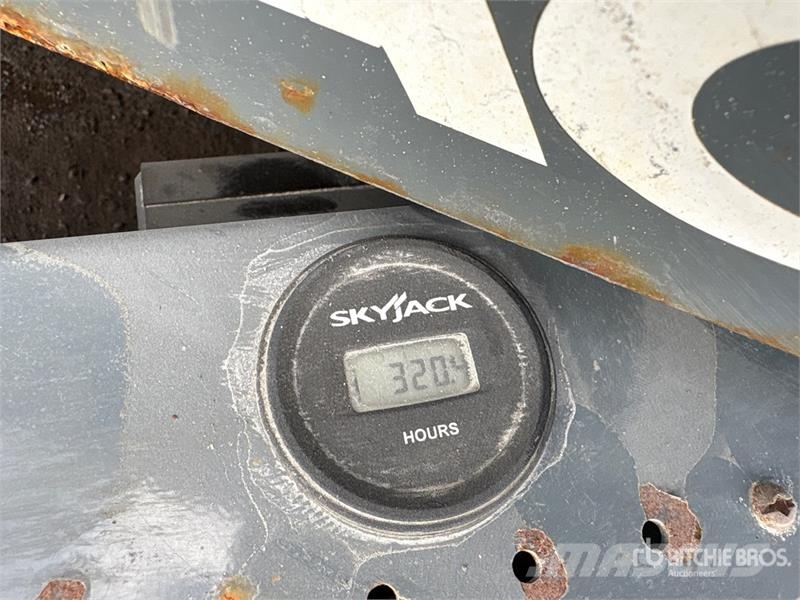 SkyJack SJ4626 Electric Scissor Lift Scheren-Arbeitsbühnen