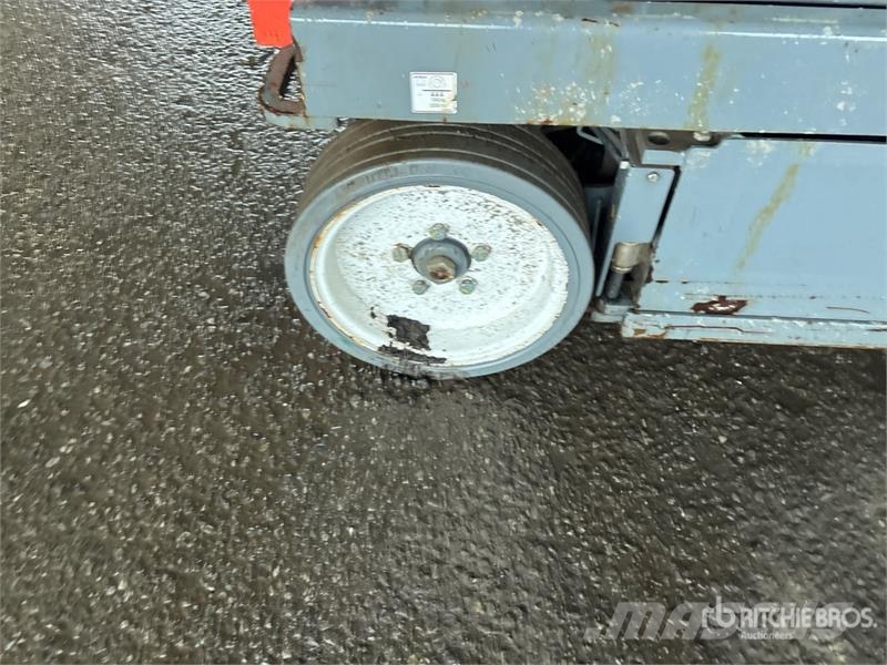 SkyJack SJ4632 Electric Scissor Lift Škaraste platforme