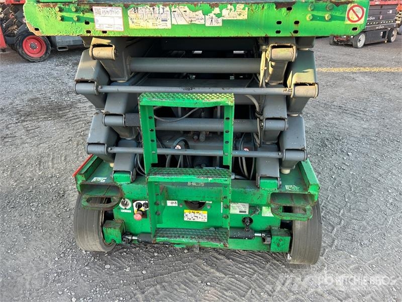 SkyJack SJ4632 Electric Scissor Lift Šķerveida pacēlāji