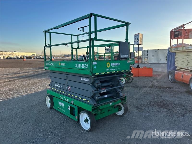SkyJack SJ4632 Electric Scissor Lift Šķerveida pacēlāji