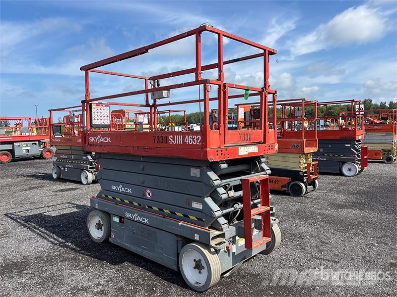 SkyJack SJ4632 Electric Scissor Lift Scissor lifts