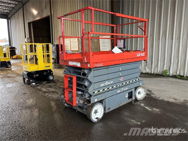 SkyJack SJ4632 Electric Scissor Lift Škaraste platforme