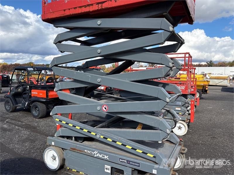 SkyJack SJ4632 Electric Scissor Lift Scheren-Arbeitsbühnen