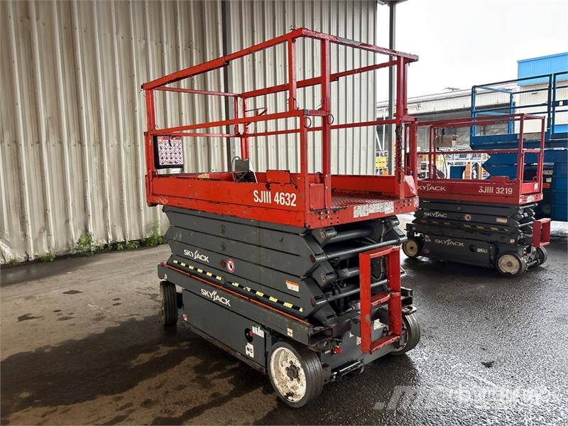SkyJack SJ4632 Electric Scissor Lift Škaraste platforme