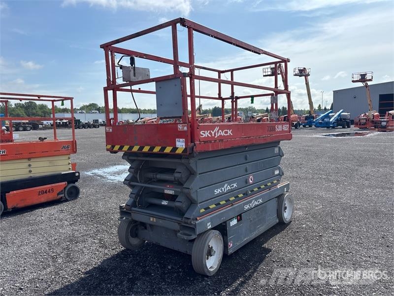 SkyJack SJ4632 Electric Scissor Lift Scissor lifts