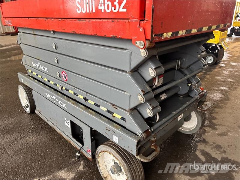 SkyJack SJ4632 Electric Scissor Lift Škaraste platforme