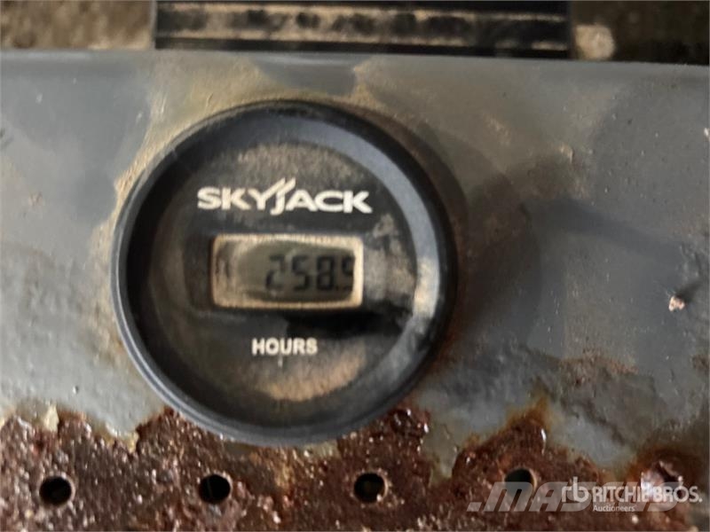 SkyJack SJ4632 Electric Scissor Lift Škaraste platforme